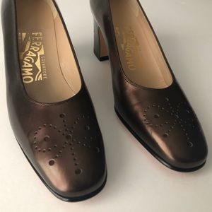 Vintage Ferragamo block heel 6.5 | Deadstock